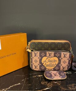 Louis Vuitton Nigo 2 Trio Messenger