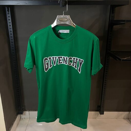 GIVENCHY GREEN TSHIRT WHITE BLACK PATCHE