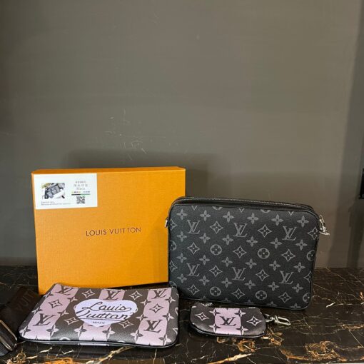 Louis Vuitton Nigo 2 Trio Messenger