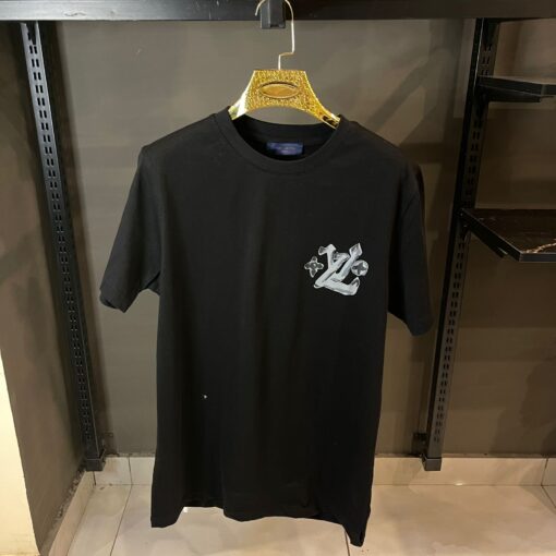 LOUIS VUITTON BLACK TSHIRT GRAY PRINT