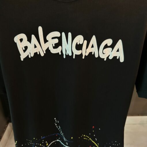 BALENCIAGA BLACK OVER SIZED TSHIRT - Image 2