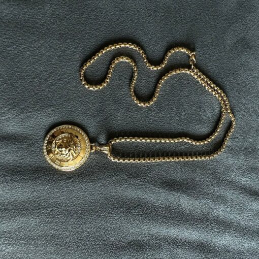 VERSACE GOLDEN  PENDANT & CHAIN - Image 2