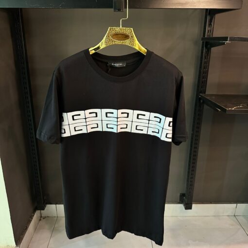 GIVENCHY BLACK TSHIRT WHITE PRINT