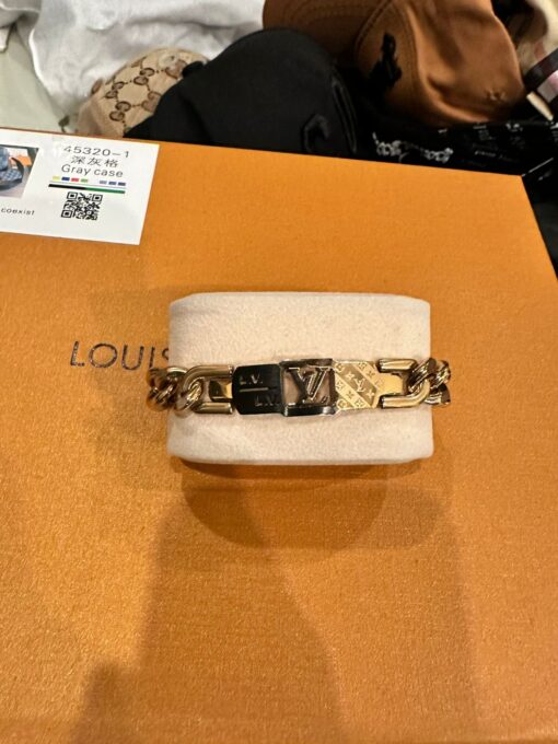 LOUIS VUITTON GOLDEN BRACELETE