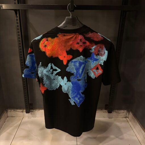 Louis Vuitton Black T-Shirt Water Print - Image 2