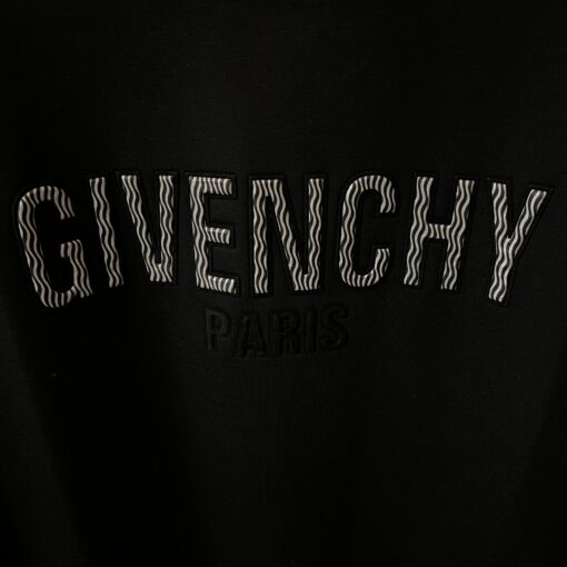 GIVENCHY BLACK SWEATSHIRT REFLECTIVE PATCHE - Image 2