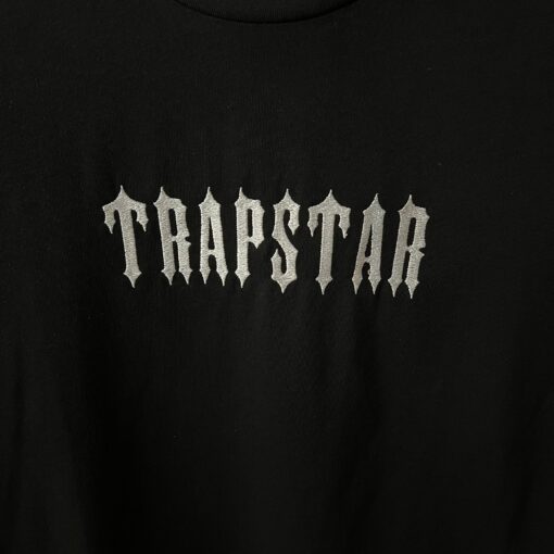 TRAPSTAR BLACK TSHIRT WHITE EMBROIDERY - Image 2