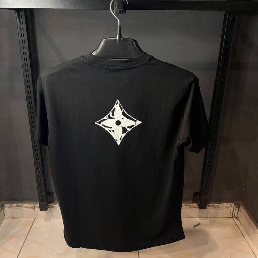 LOUIS VUITTON BLACK TSHIRT WHITE PRINT FRONT AND BACK - Image 2