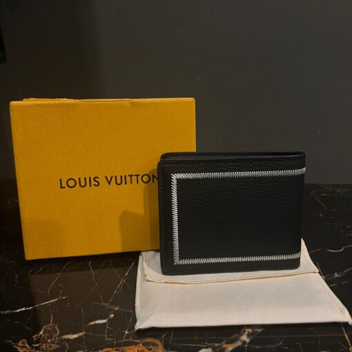 LOUIS VUITTON BLACK WALLET SILVER THREAD - Image 2