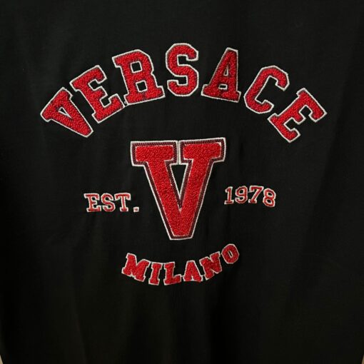 Versace mitchel logo varsity Over Sized t-shirt - Image 2