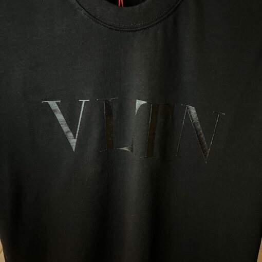 VALENTINO BLACK TSHIRT BLACK PRINT - Image 2