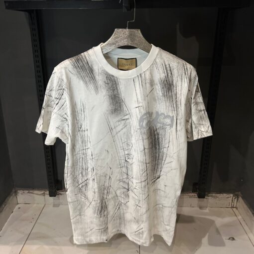 GG WHITE TSHIRT GRAY TEXTURE PRINT