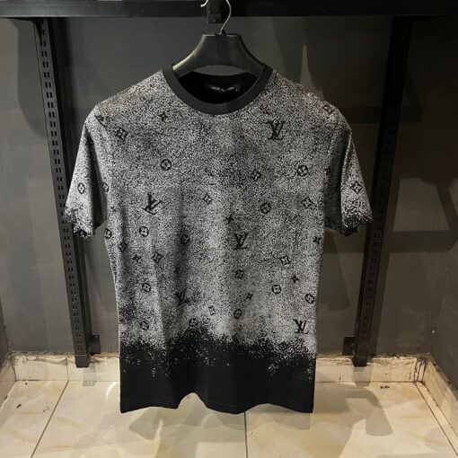 LOUIS VUITTON  Monogram Gradient Men Black T-Shirt