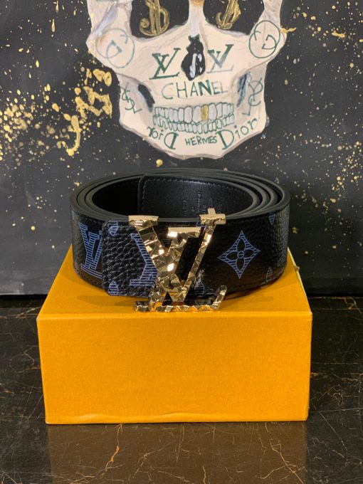 Louis V Belt with Gold Textured Buckle